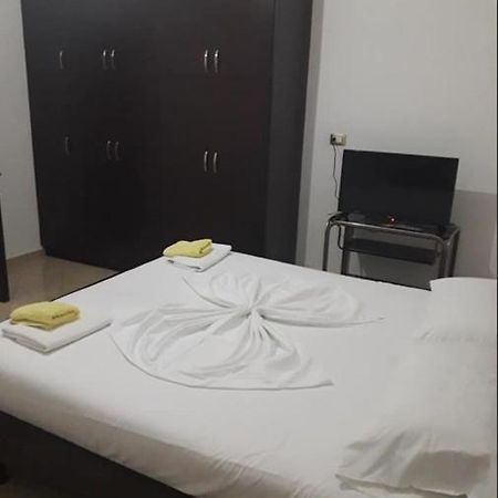 Brahimi Guest House Ksamil Exterior foto
