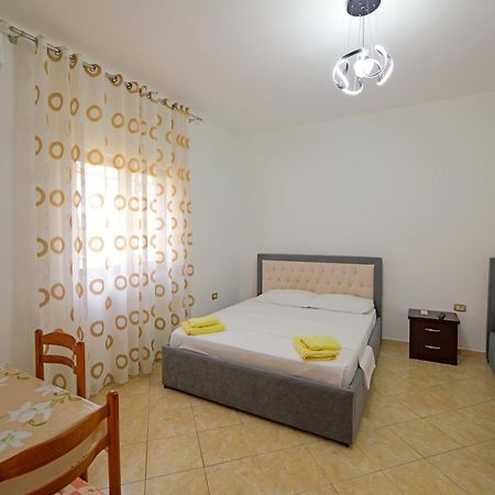 Brahimi Guest House Ksamil Exterior foto