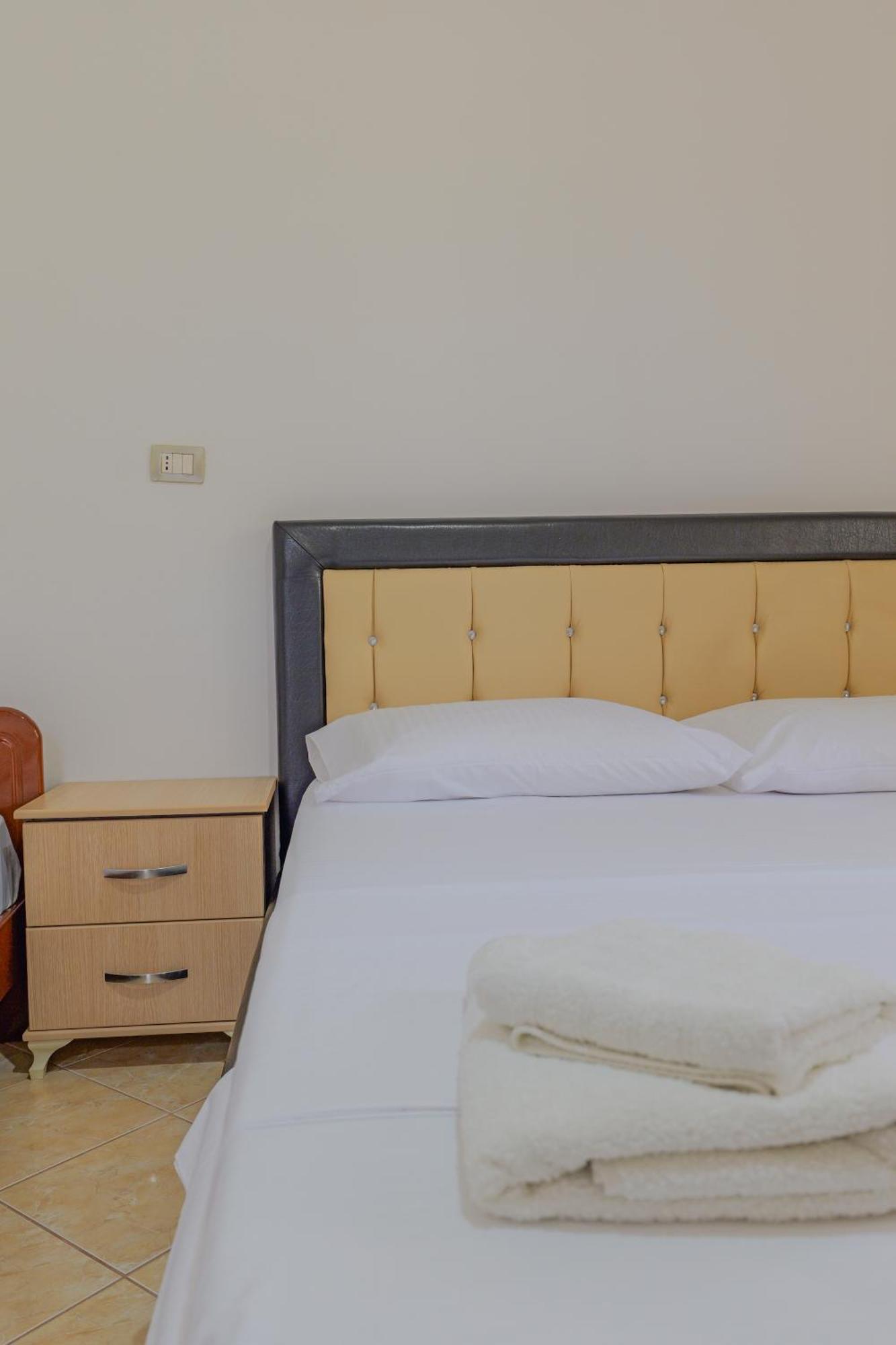 Brahimi Guest House Ksamil Exterior foto