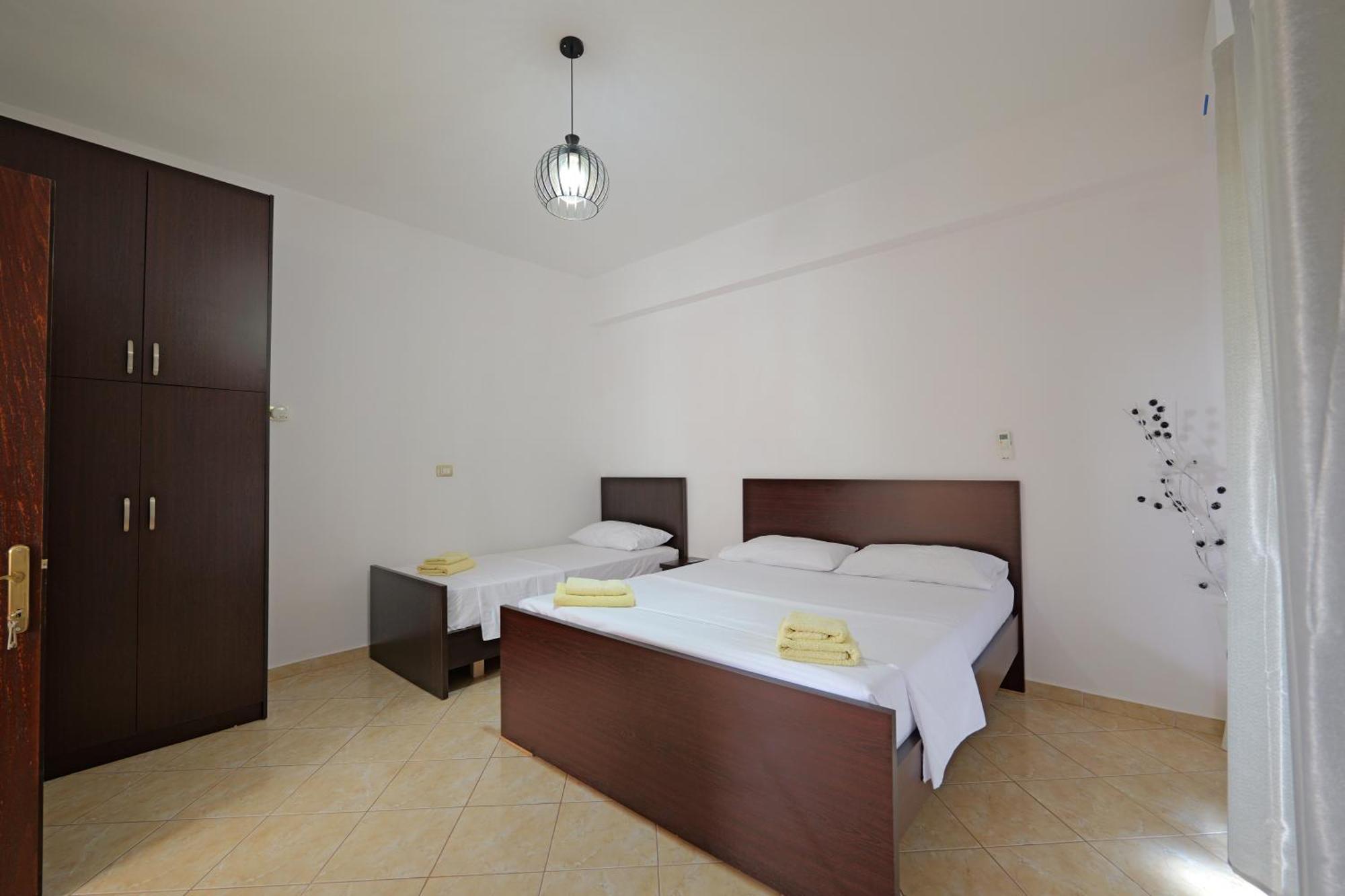 Brahimi Guest House Ksamil Exterior foto