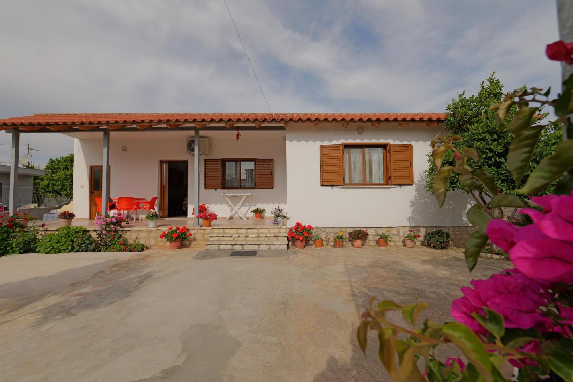 Brahimi Guest House Ksamil Exterior foto