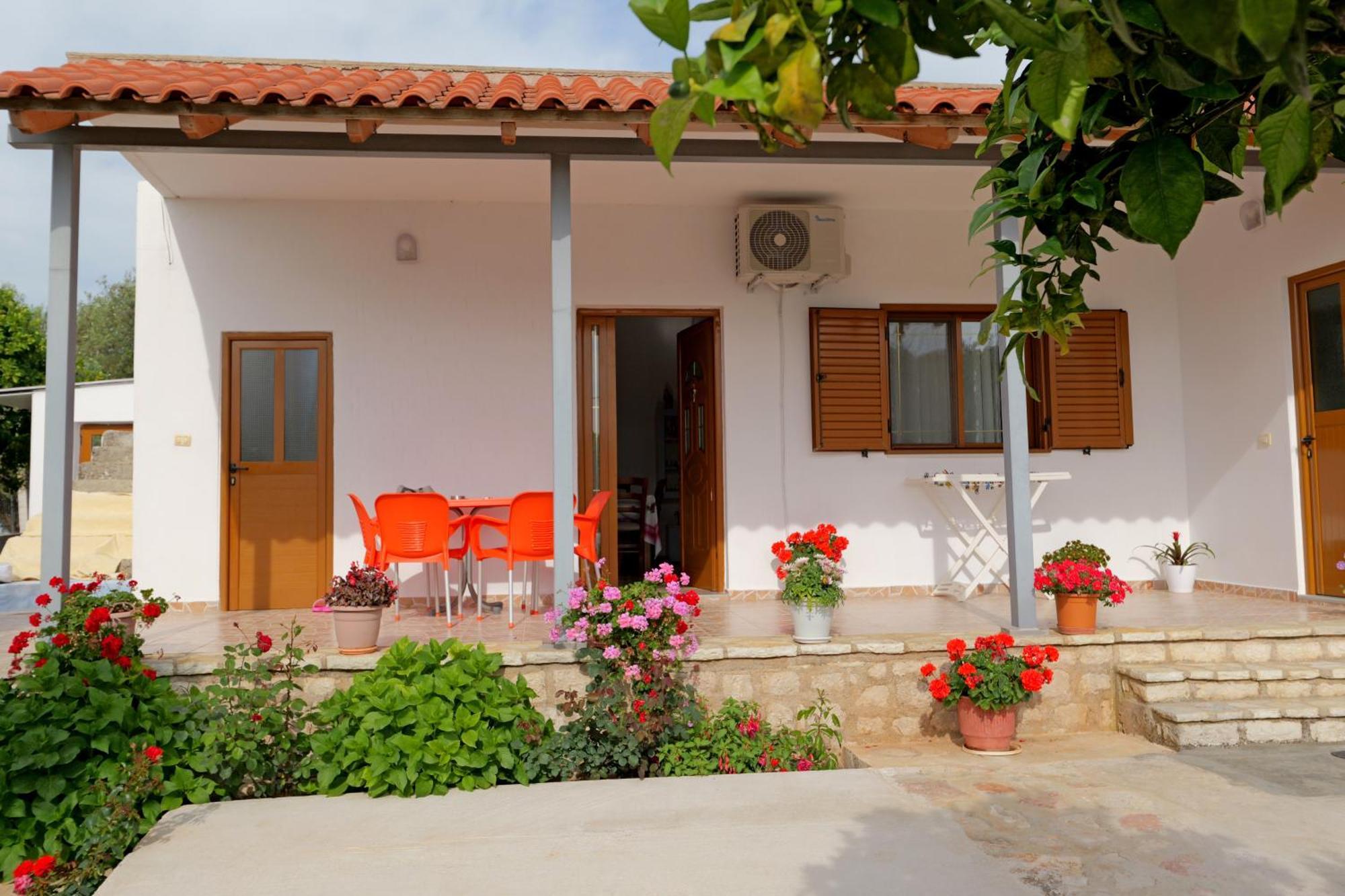 Brahimi Guest House Ksamil Exterior foto